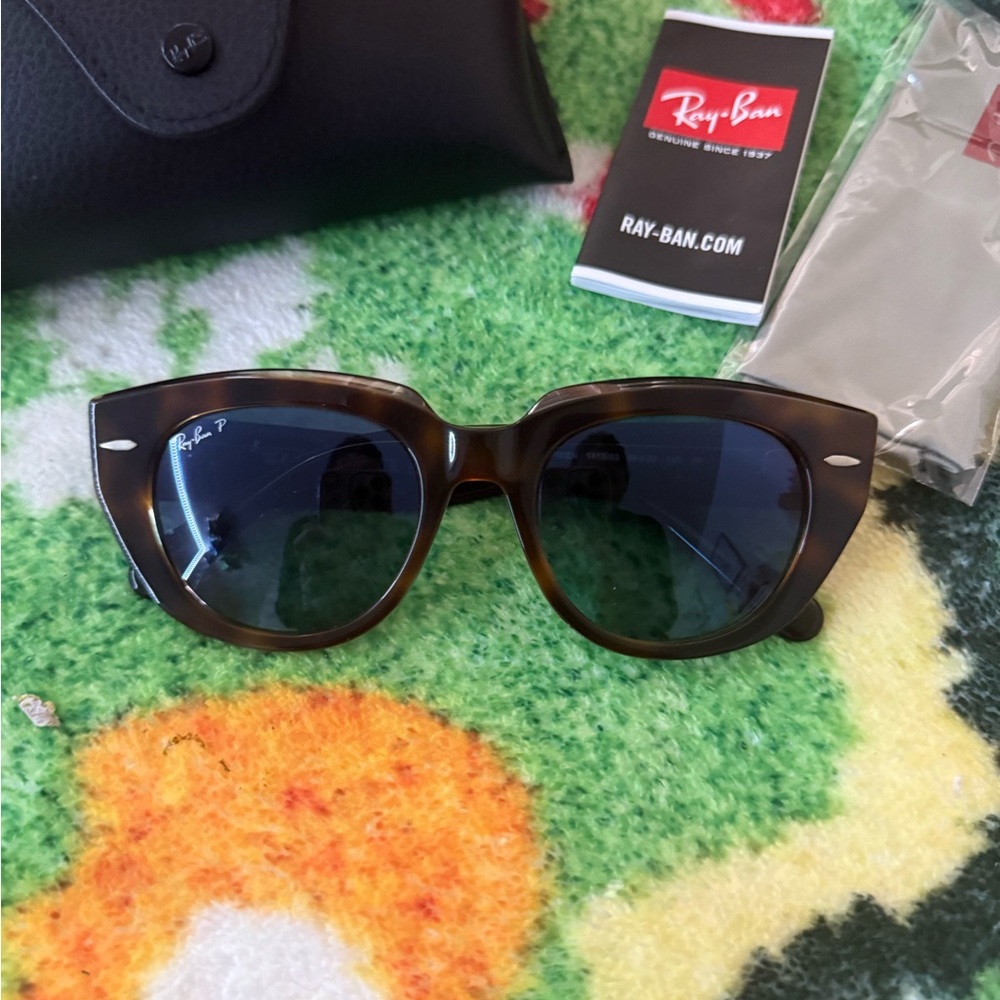 Ray-Ban Tortoise Shell Sunglasses - Picture 3 of 5